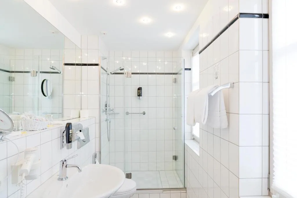 Badezimmer im Hotel Villa Monte Vino Potsdam (10)